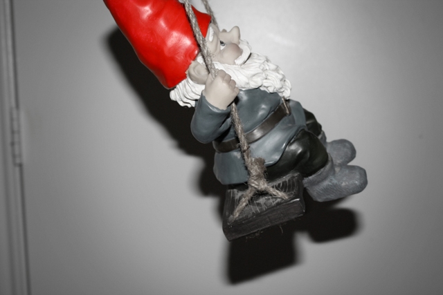 Gnome On A Swing